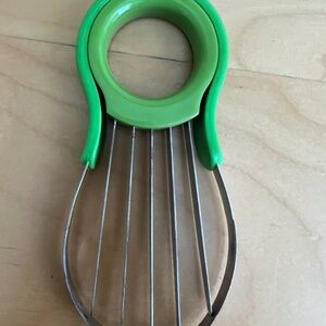 Avocado Slicer by Profreshionals